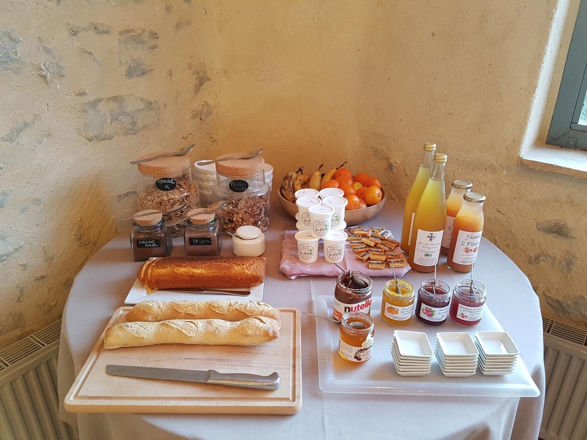 Domaine Des Massols Bed and Breakfast Marsat Exteriör bild