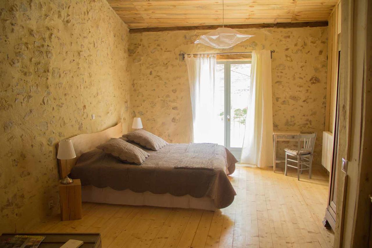 Domaine Des Massols Bed and Breakfast Marsat Exteriör bild